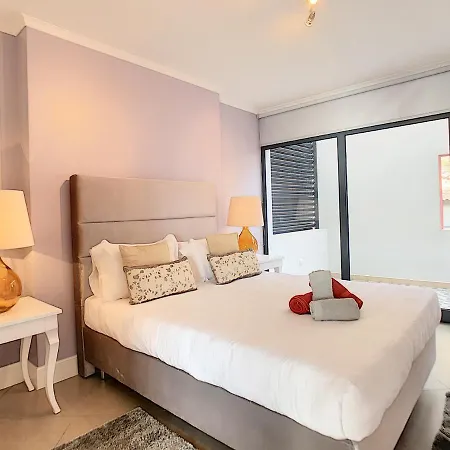 Do Paul By Lovelystay Semesterbostad *