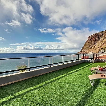 Do Paul By Lovelystay Holiday home *